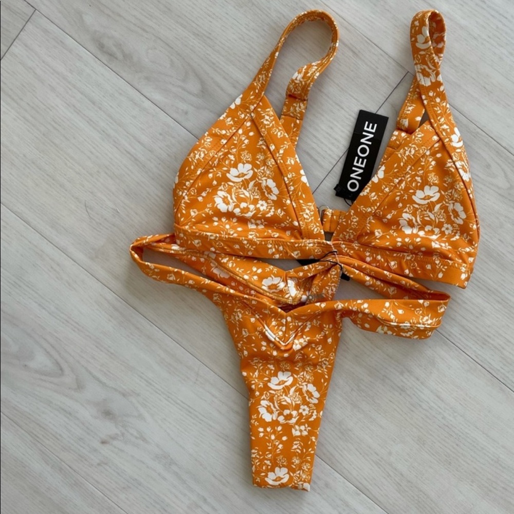 NWOT oneone swim bikini orange floral M/L